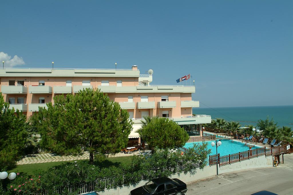 Residence Azzurro Massignano Habitación foto